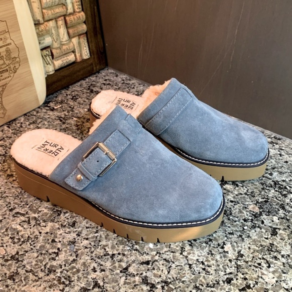 Naturalizer Wayde Blue Suede Platform Clogs 8 WIDE